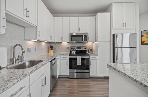 Waller Creek District Hotel | 2 Units | Downtown Austin Gem w/Kitchen | Ideal for Business & Extended Stay