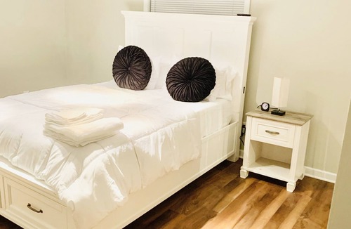 Springfield House | 20% OFF Solid Luxury Living(WIFI+PARKING)