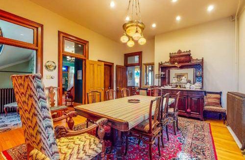 Springfield House | 232 m² House ∙ 4 bedrooms ∙ 8 guests