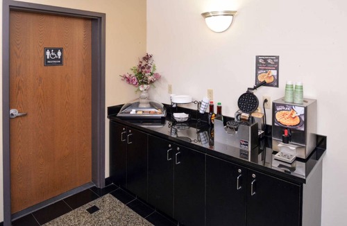 Collinsville Hotel | 25 m² Motel ∙ 127 guests