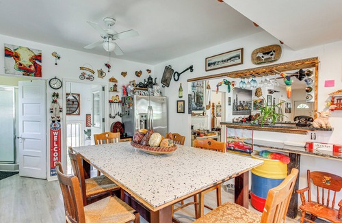 De Pue House | 25 Mi to Starved Rock State Park - DePue Retreat