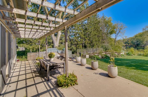 Libertyville House | 250 m² House ∙ 3 bedrooms ∙ 8 guests