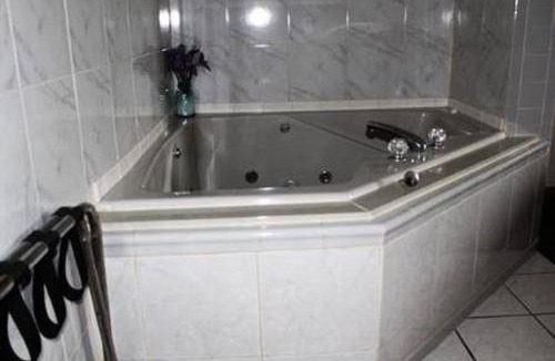 Rock Falls Hotel | 280 m² Motel ∙ 4 guests