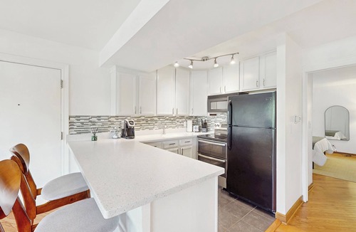 Lisle Condo | 2BR w/Balcony, Fireplace & Wi-Fi