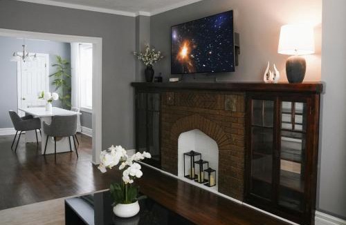 Belmont Cragin Apartment | 2BR w Workspace and Coffee Bar Near Transit