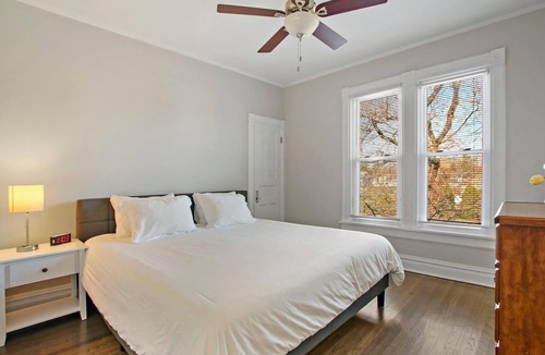 Libertyville Apartment | 3 Bdr ★ 3 King Beds ★ Ideal refuge during the crisis