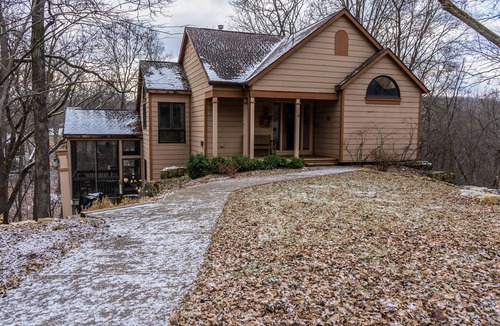 The Galena Territory House | 3+ Bedroom, 3 bath house in The Galena Territory.