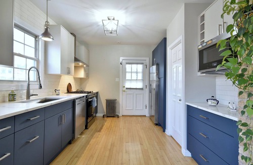 Oak Park House | 3 bedroom 3 Bathroom Parking included