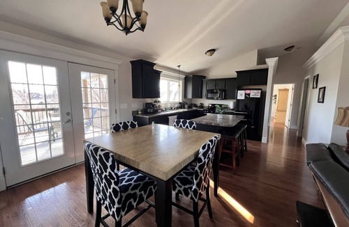 Collinsville Apartment | 3 Bedroom Loft overlooking water
