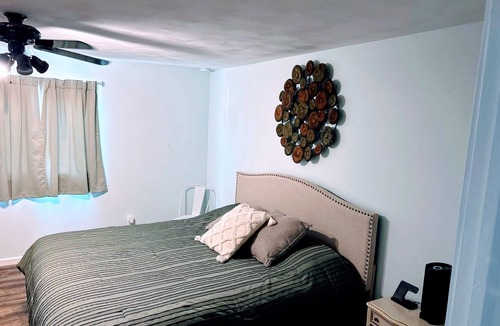 Rock Falls House | 3 bedroom ranch, sleeps 9, with AC,WiFi, and impeccable cleanliness.