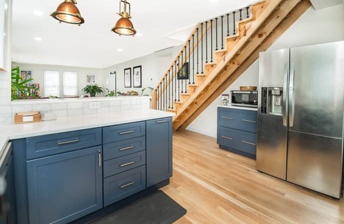 Bloomington House | 3 Green Gables