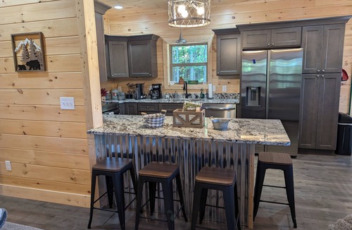Wears Valley Cabin | 3 Master Suites, Easy Access w/View, Game&Theater Rms, Fire Pit, & Pool Access