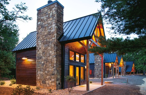 Laura House | #3 Pinecone Haven