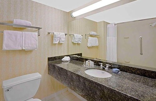 Arlington Heights Hotel | 3-Star Hotel ∙ Wingate by Wyndham - Arlington Heights