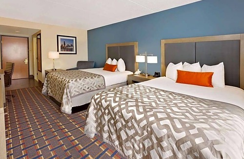 Arlington Heights Hotel | 3-Star Hotel ∙ Wingate by Wyndham - Arlington Heights