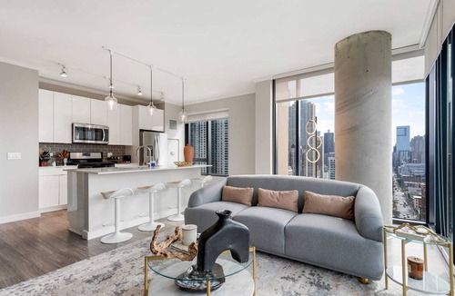 Rush and Division Apartment | 3 Stylish 2BRs Steps from Magnificent Mile