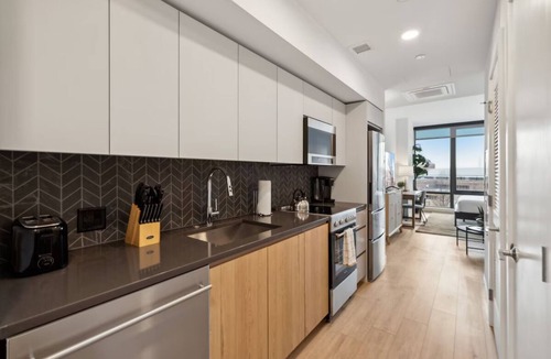 Buzzard Point Hotel | 3 Units | Spacious Apartment for Extended Stays | Kitchen & In-Unit Laundry