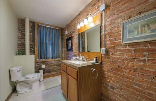 Du Quoin Apartment | 30 West · The Den ·Downtown Hideaway near Fairground