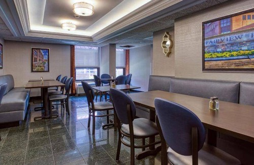 Fairview Heights Hotel | 37 m² Hotel ∙ 127 guests