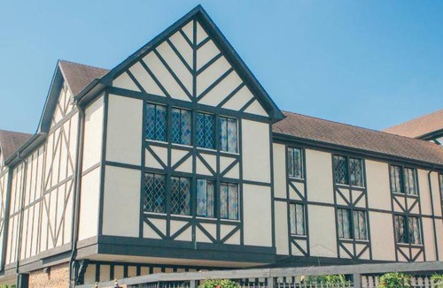 Mitchell House | 37 m² Motel ∙ 127 guests