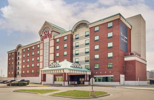 East St. Louis Hotel | 38 m² Hotel ∙ 4 guests