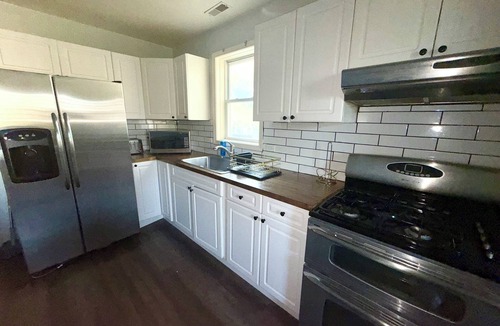 Grand Boulevard Apartment | 4-bedroom apartment in marvelous Chicago with Workout Mirror, AC