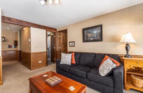 The Galena Territory House | 4-Bedroom Townhouse in Beautiful Galena