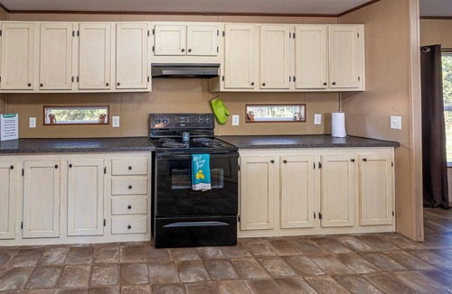 Ozark House | 4 Bedrooms, Fishing Pond, Pet Friendly, Fenced in yard