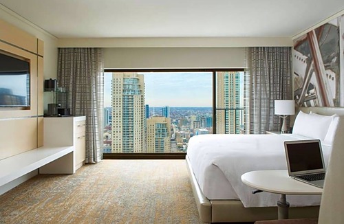Magnificent Mile Hotel | 4-Star Hotel ∙ Chicago Marriott Downtown Magnificent Mile
