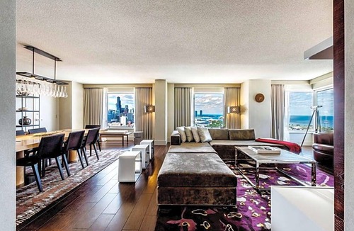Near South Side Hotel | 4-Star Hotel ∙ Hyatt Regency McCormick Place