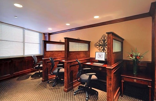 Near North Side Hotel | 4-Star Hotel ∙ The Whitehall Hotel