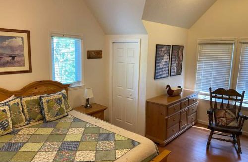 Tallmansville House | 4 Wheeling Riverfront Paradise, awesome deck!