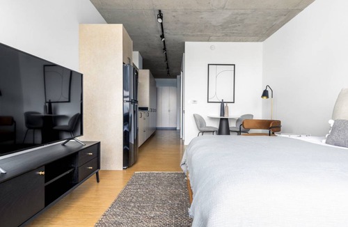 River North Apartment | 41 m² Studio flat ∙ 1 bedroom ∙ 2 guests