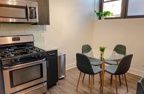 Near South Side Apartment | 420 friendly cutest 1br/1ba with optional parking/sleeps 4
