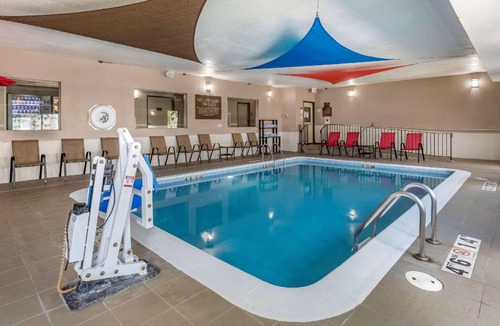Quad Cities Hotel | 47 m² Hotel ∙ 8 guests