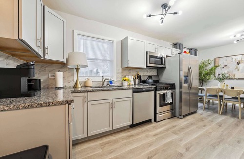 Wheaton House | 4BR Family Home - Prime Location | LCP Collection