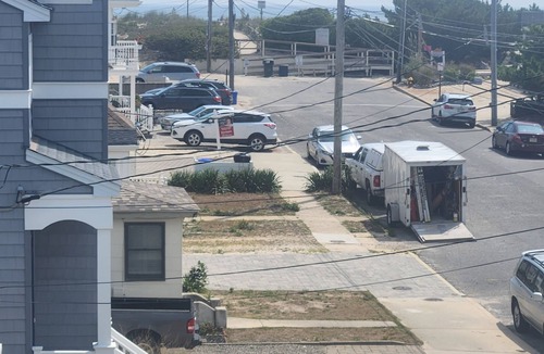 Ship Bottom House | 5 BR 2 Bath Oceanside Rental LBI New Jersey