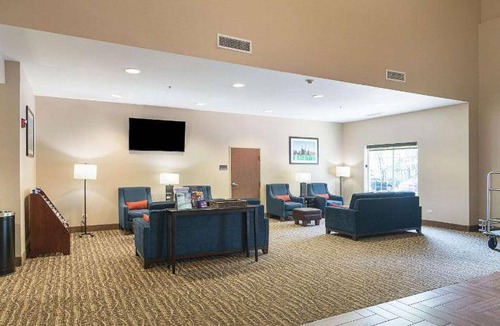 Grayslake Hotel | 51 m² Hotel ∙ 8 guests