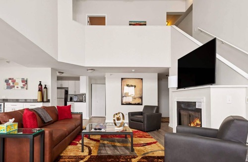 Near North Side Apartment | 53-54 Floor Penthouse