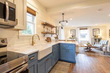West Dundee Apartment | 53 m² Apartment ∙ 1 bedroom ∙ 2 guests