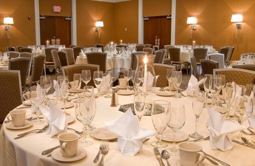 Collinsville Hotel | 55 m² Hotel ∙ 127 guests