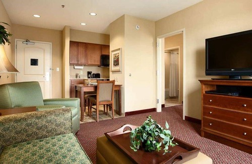Forsyth Hotel | 55 m² Hotel ∙ 2 bedrooms ∙ 127 guests