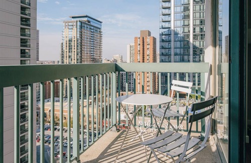 The Loop Hotel | 56 m² Hotel ∙ 1 bedroom ∙ 3 guests
