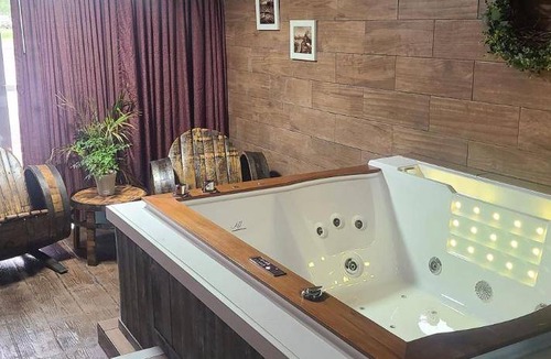 Southern View Hotel | 56 m² Hotel ∙ 8 guests