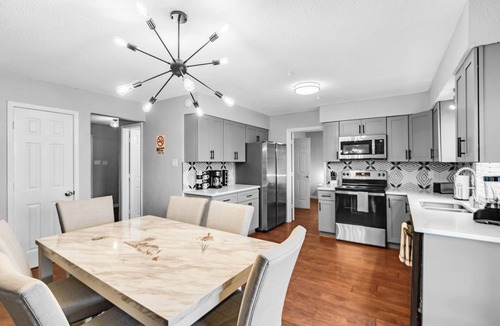Flower Mound House | 5BR 2.5BA Spacious house sleeps 16