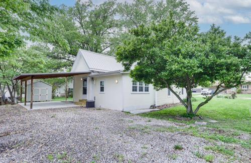 Carterville House | 69 m² House ∙ 3 bedrooms ∙ 8 guests