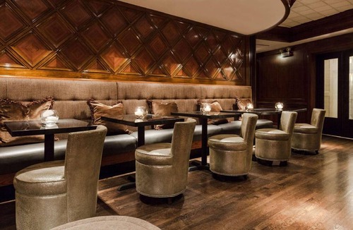 Near North Side Hotel | 79 m² Hotel ∙ 127 guests