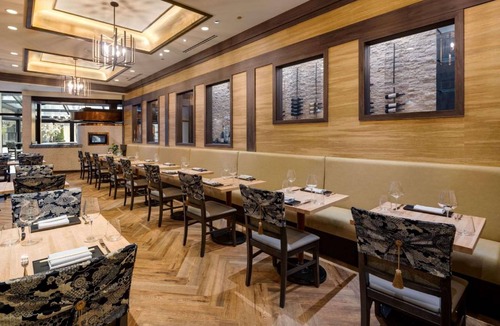 Near North Side Hotel | 79 m² Hotel ∙ 127 guests