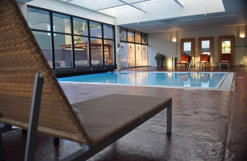 Skokie Hotel | 80 m² Hotel ∙ 127 guests