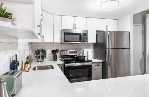 Oak Park Apartment | 890 m² Apartment ∙ 2 bedrooms ∙ 5 guests